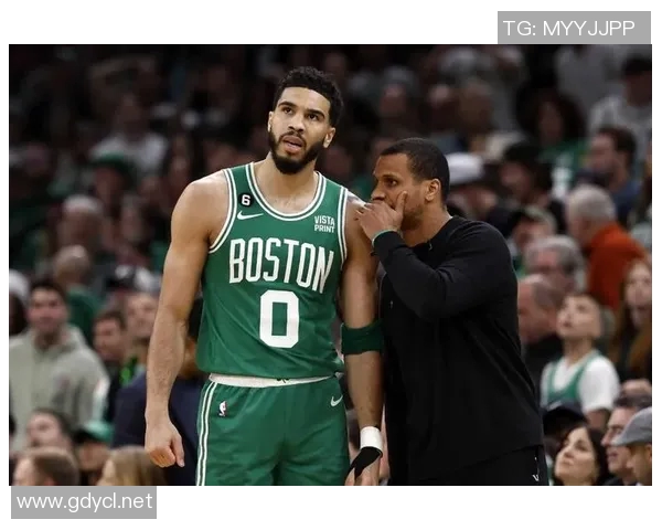 塔图姆28+9杨10中1伤退 凯尔特人30分大胜老鹰