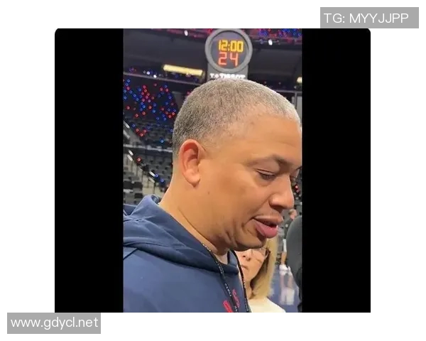 泰伦·卢:我们要把大洛放在更好的位置上 充分发挥他的优势 泰伦·卢:我们要把大洛放在更好的位置上 充分发挥他的优势