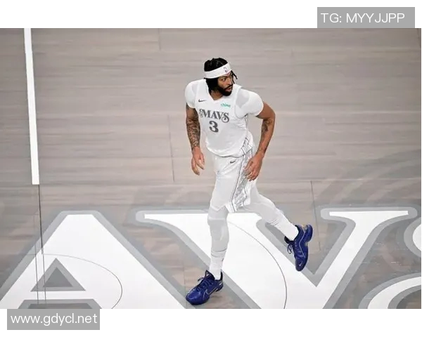 独行侠戴维斯小腿拉伤确认休战两场