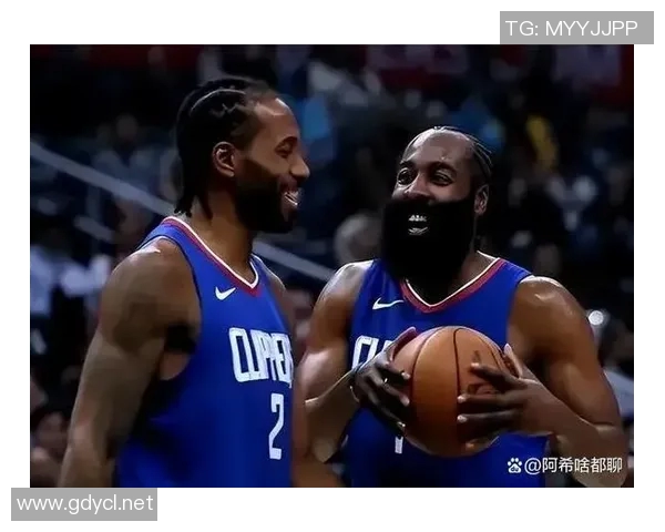 不装了，快船突爆争议决定！哈登很意外，球迷：后悔离开篮网了