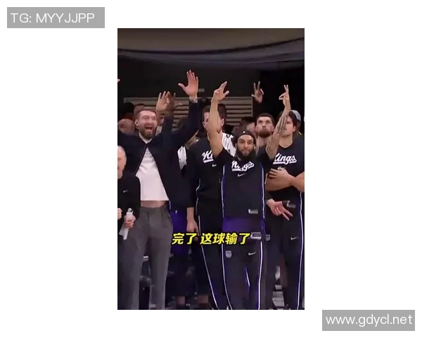 灾难！詹皇最后5分钟上场当卧底，13秒失误+不防守葬送湖人，东契奇带不动他